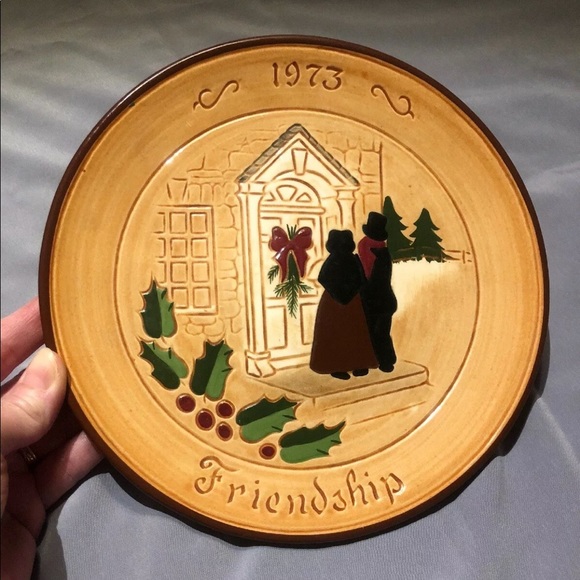 Glen View Pottery Wall Decor Glen View Pottery Yuletide Decorative